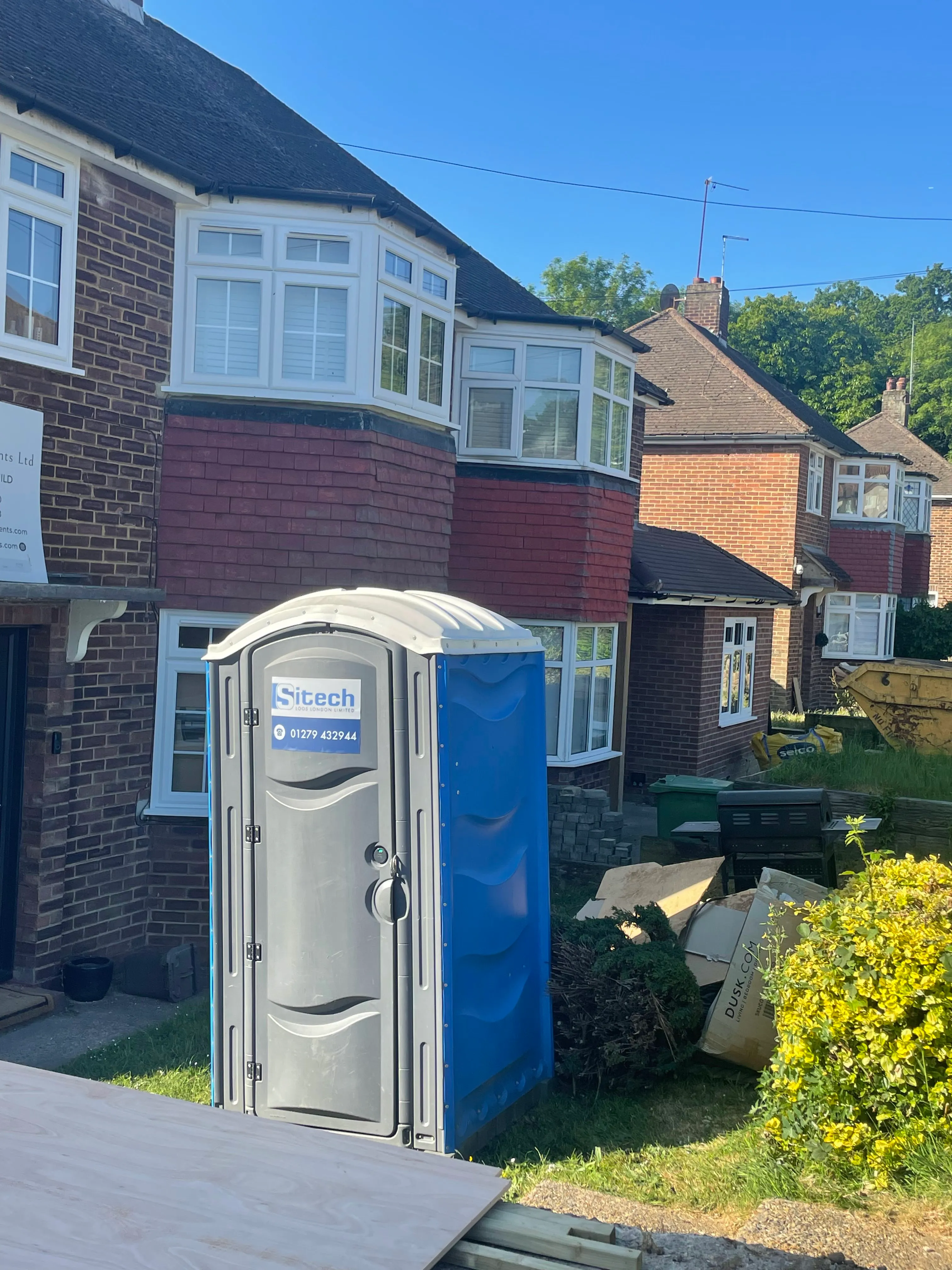 Portable toilet hire services in Hertfordshire