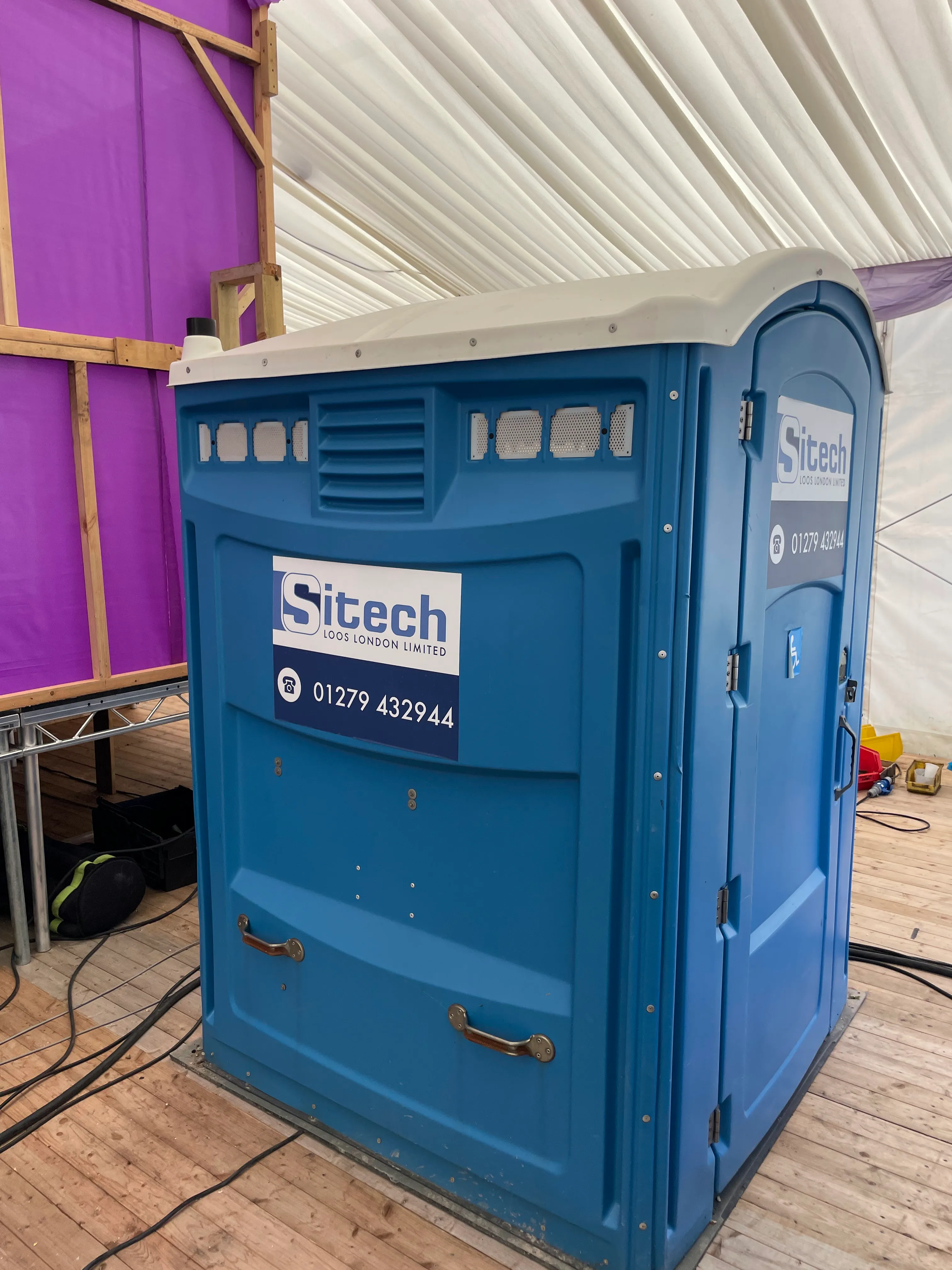 Portable toilet hire services in West London